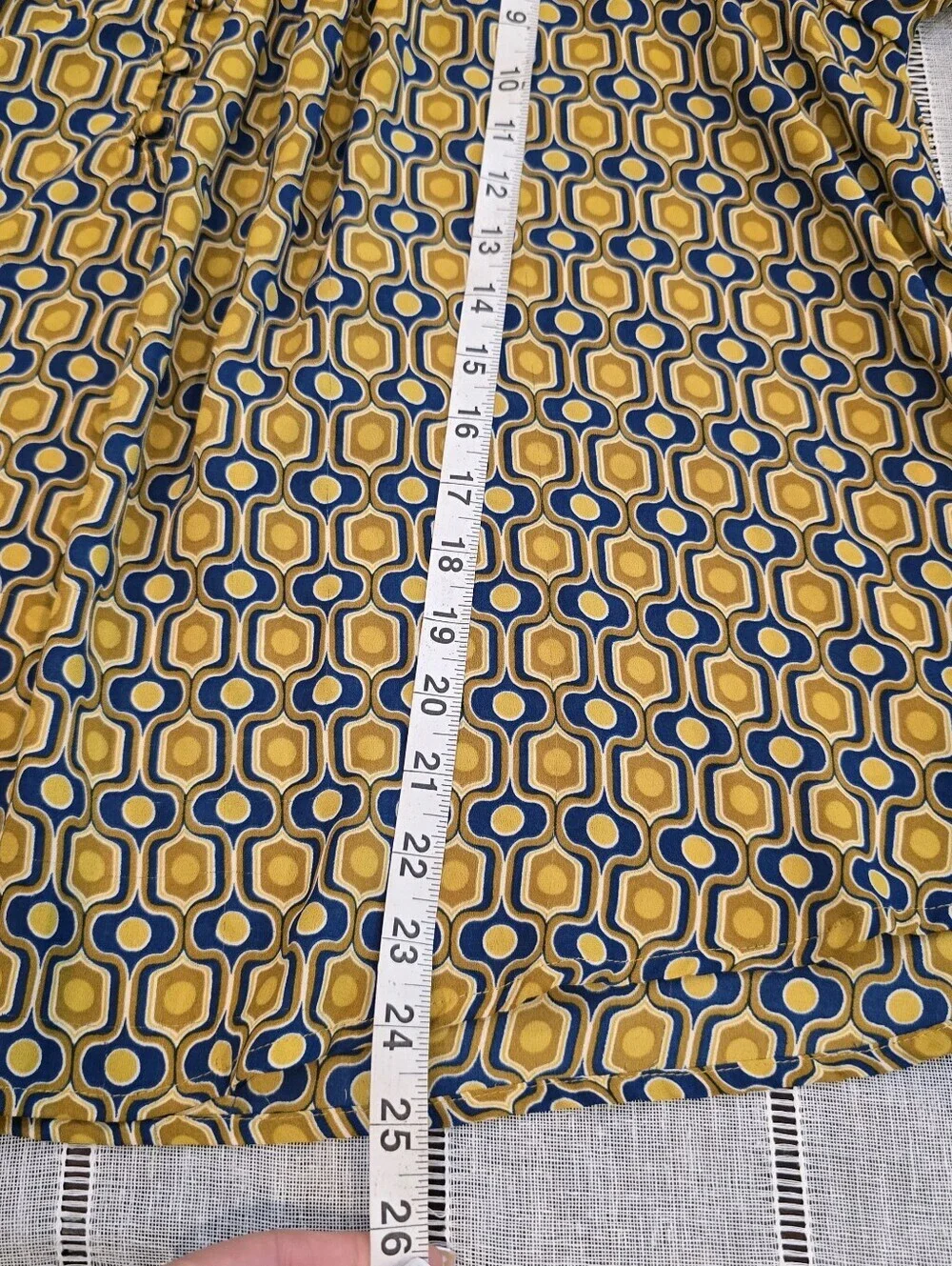 Happy Nature Size Medium Oversized Yellow And Blue Long Sleeve Button Front